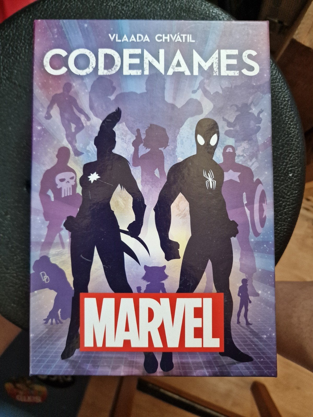 Codenames Marvel Edition - Bordspel, Hobby en Vrije tijd, Gezelschapsspellen | Kaartspellen, Een of twee spelers, Ophalen of Verzenden