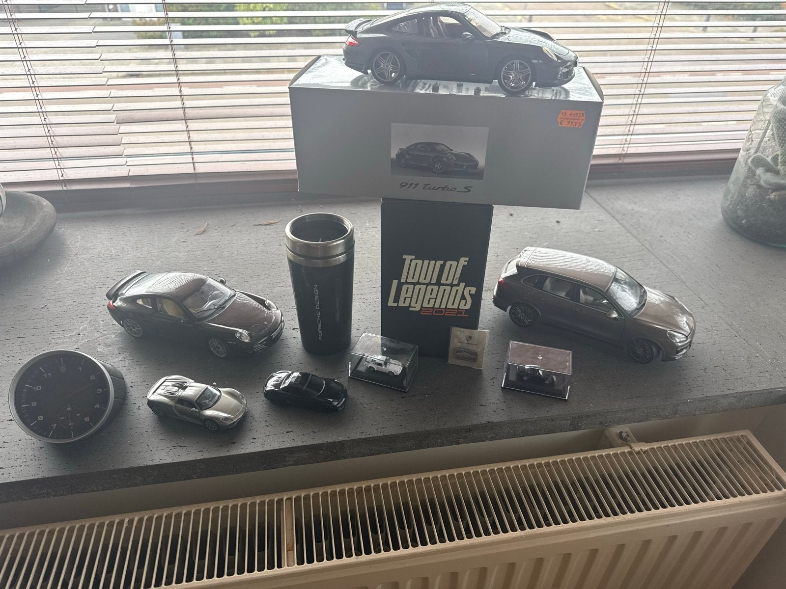 Diverse Porsche verzameling: modelauto's, mok en meer, Ophalen of Verzenden, Zo goed als nieuw, Overige typen