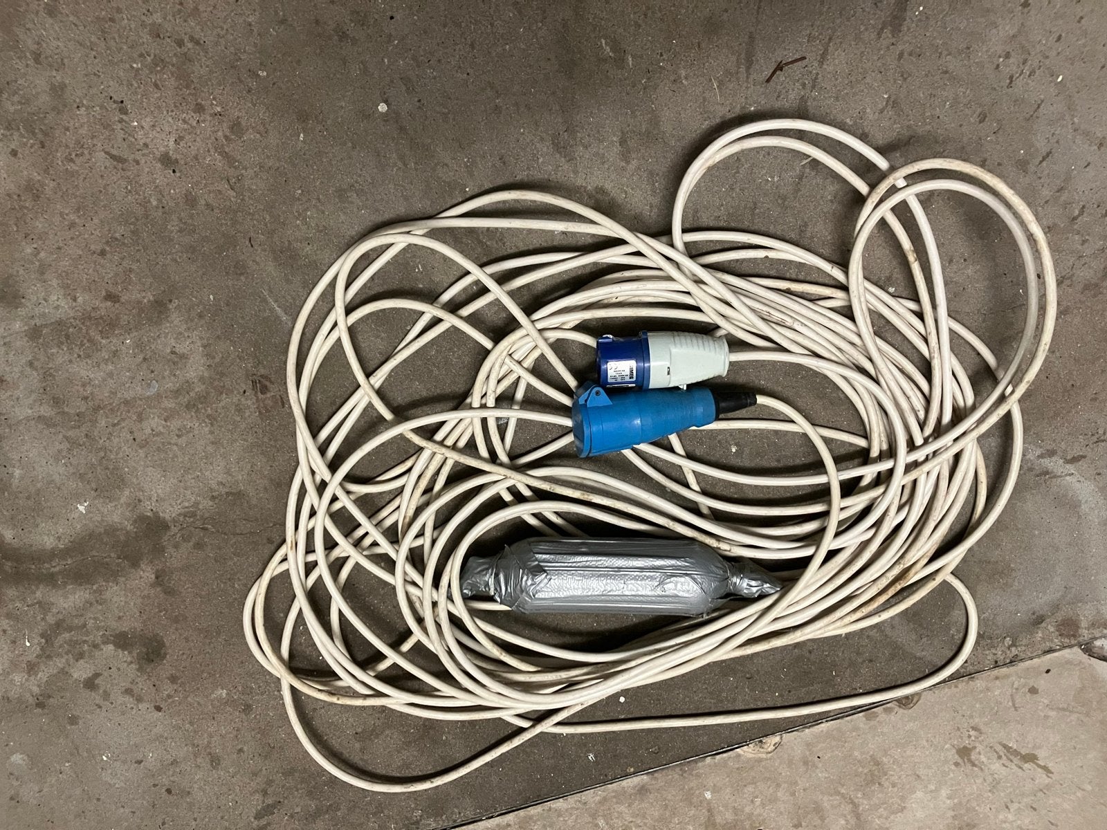 Waterdichte stroomkabel 30m voor caravan/camping, Ophalen, Gebruikt