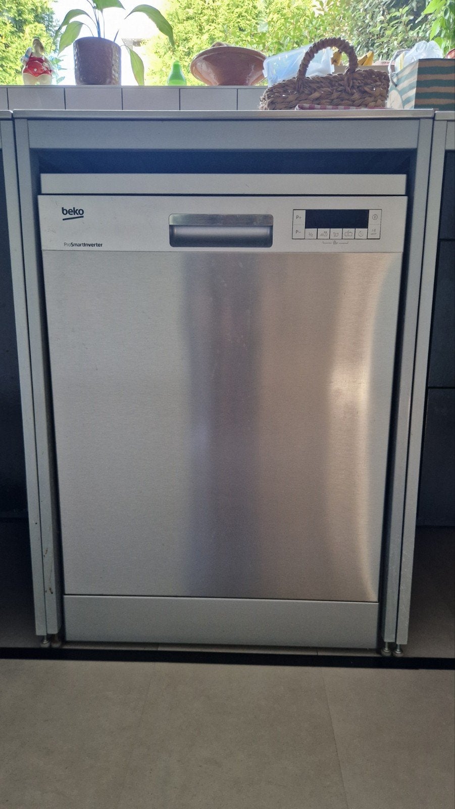 Beko Vrijstaande Vaatwasser DFN26220X - Goed Werke, Witgoed en Apparatuur, Ophalen, Gebruikt, Minder dan 85 cm, 60 cm of meer