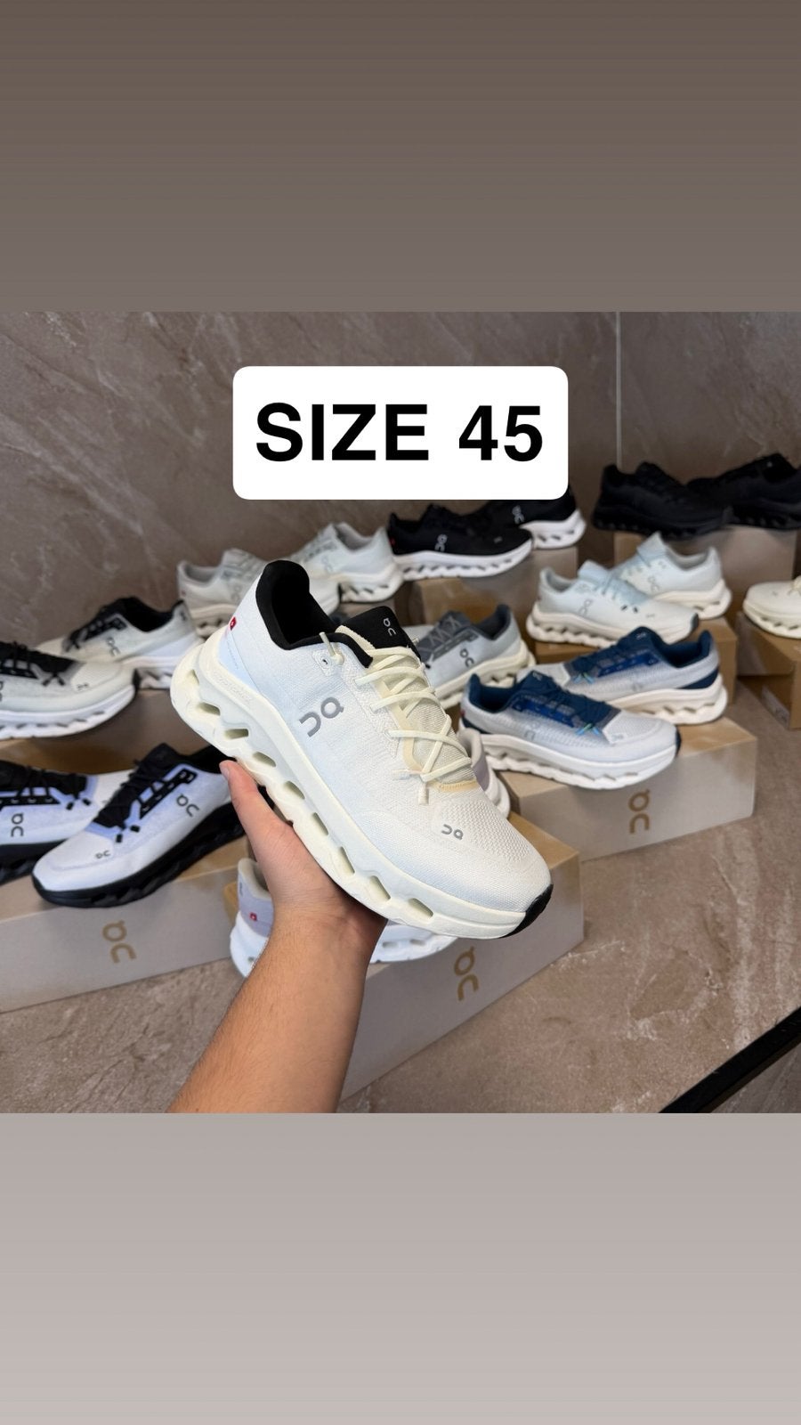 On Cloud sneakers - SIZE: 45, Wit, Nieuw, Ophalen of Verzenden, Sneakers of Gympen