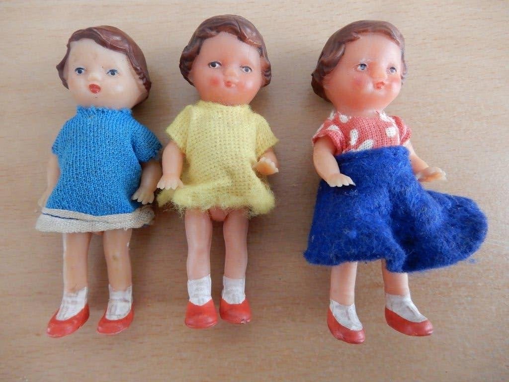 Poppen Ari 8 cm groot, Verzamelen, Poppen, Ophalen of Verzenden, Gebruikt, Pop