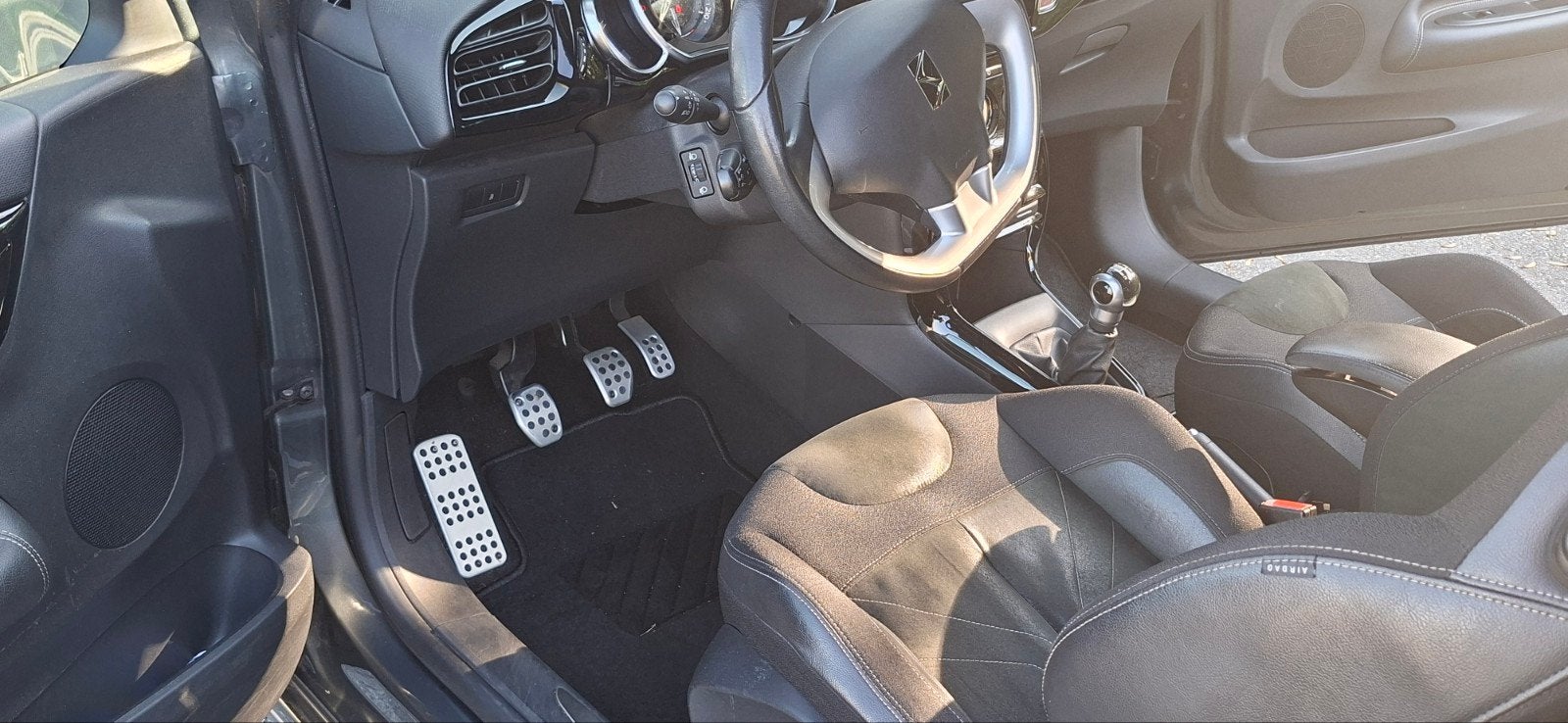 DS 3 1.2 Puretech 82pk 2017 Grijs, Auto's, Voorwielaandrijving, 1199 cc, 23 km/l, Origineel Nederlands