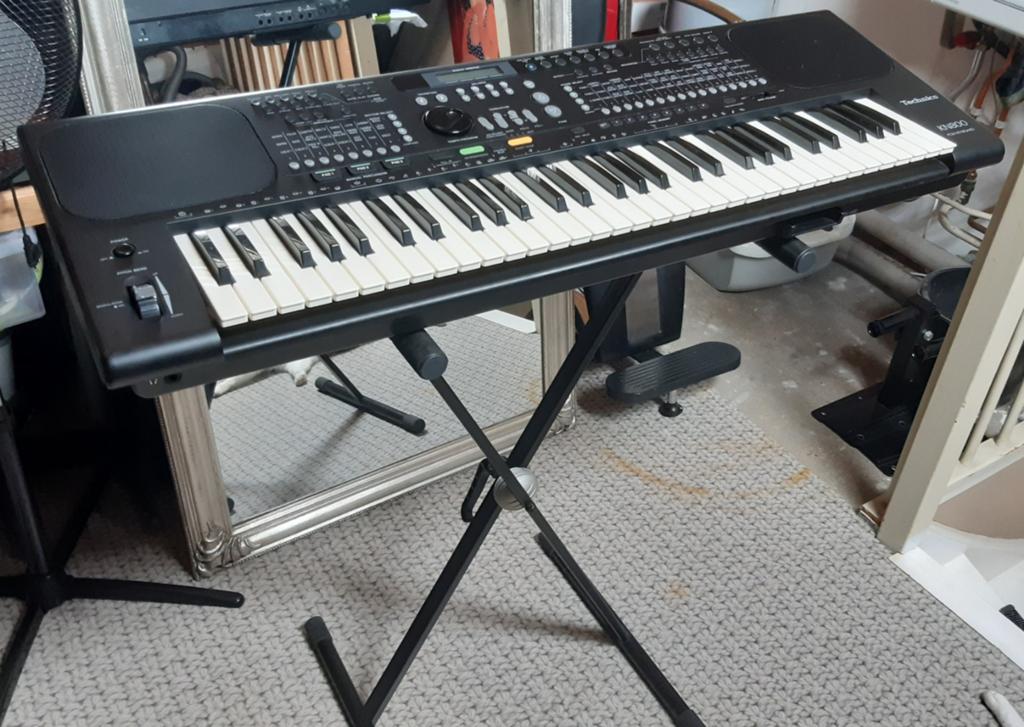 Technics KN800 incl standaard, Muziek en Instrumenten, Keyboards, Ophalen, Technics, Midi-aansluiting, 61 toetsen