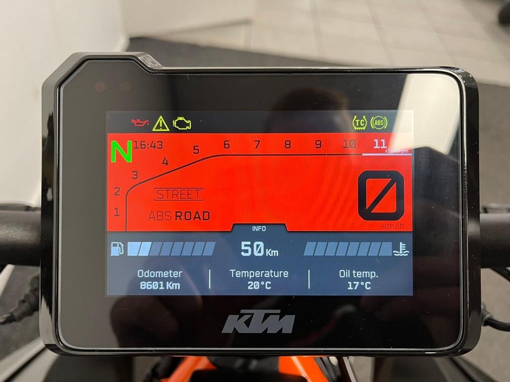 ⭐️⭐KTM 1290 SUPER DUKE R EVO ABS (bj 2024)⭐️⭐, 2 cilinders, KTM, Motorrijbewijs A, Bedrijf