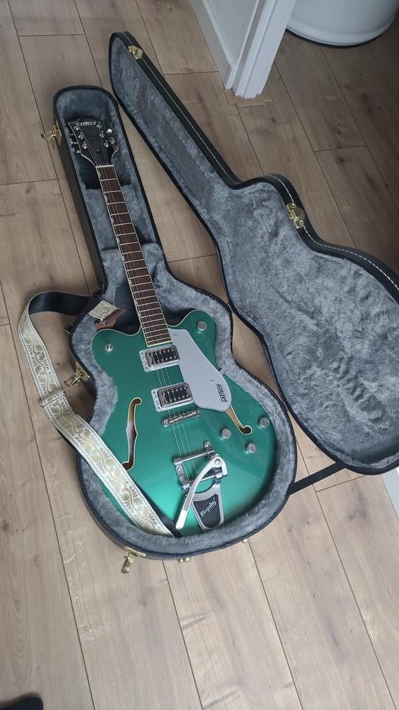 Gretsch G5622T, Muziek en Instrumenten, Snaarinstrumenten | Gitaren | Elektrisch, Ophalen of Verzenden, Zo goed als nieuw, Hollow body