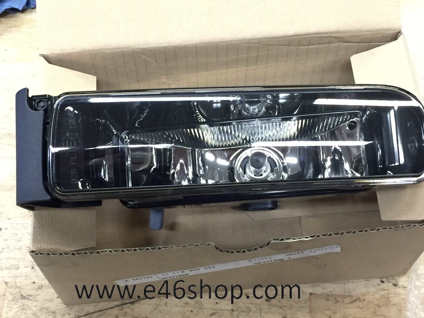 Mistlamp BMW E46 links oe 63176905501 org BMW nieuw !!!, -, -, Nieuw, Ophalen of Verzenden