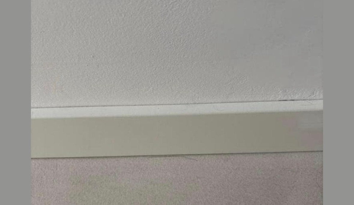 Nieuwe witte plinten, Nieuw, Ophalen of Verzenden, Mdf, 200 tot 250 cm