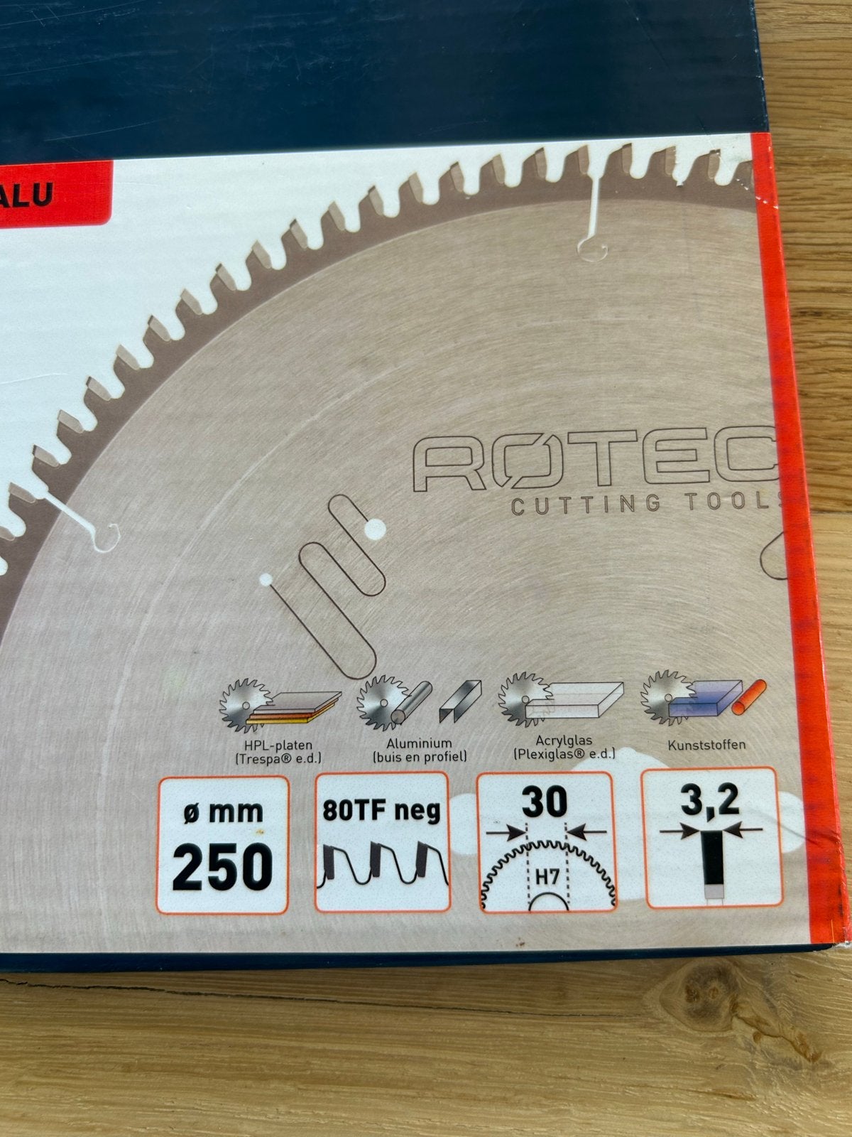 Rotec Cirkelzaagblad 250mm voor HPL, Aluminium, Acrylglas, Cirkelzaag, 70 mm of meer, Ophalen of Verzenden, Zo goed als nieuw