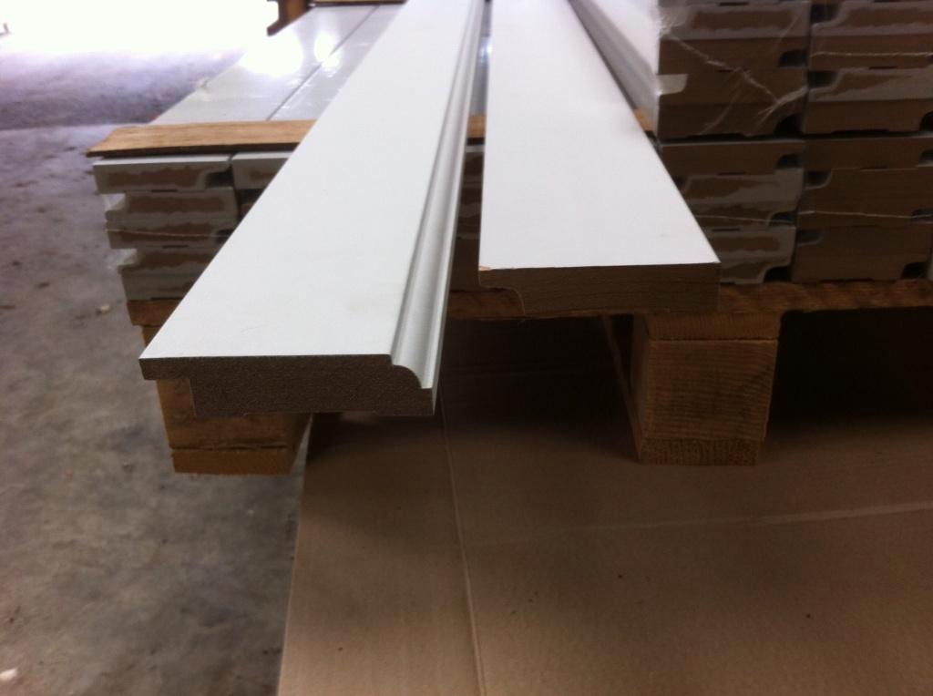MDF plinten 488cm V313 wit gegrond uit voorraad div. maten, Ophalen, Nieuw, Mdf, 200 tot 250 cm