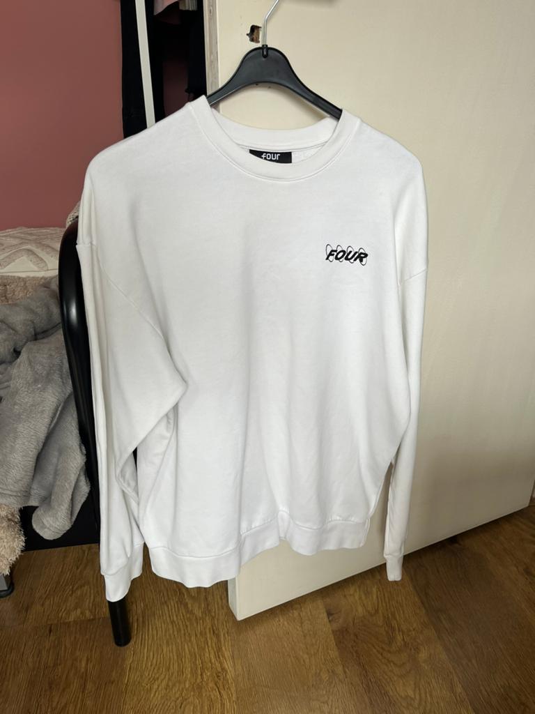 FOUR witte trui medium sweater, Kleding | Heren, Truien en Vesten, Ophalen of Verzenden, Zo goed als nieuw, Maat 48/50 (M), Wit