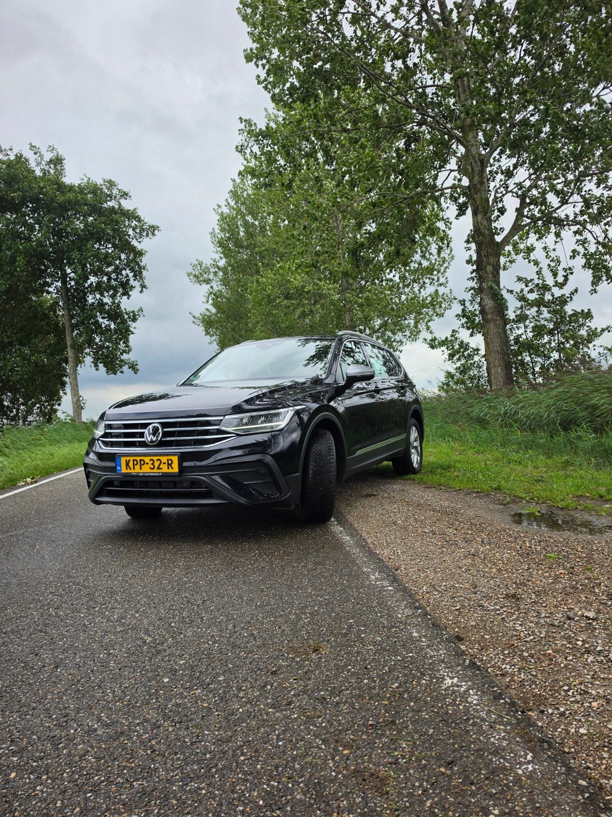 Volkswagen Tiguan 1.5 TSI 150pk 2025 Zwart, Auto's, Voorwielaandrijving, 4 cilinders, 7 stoelen, Zwart