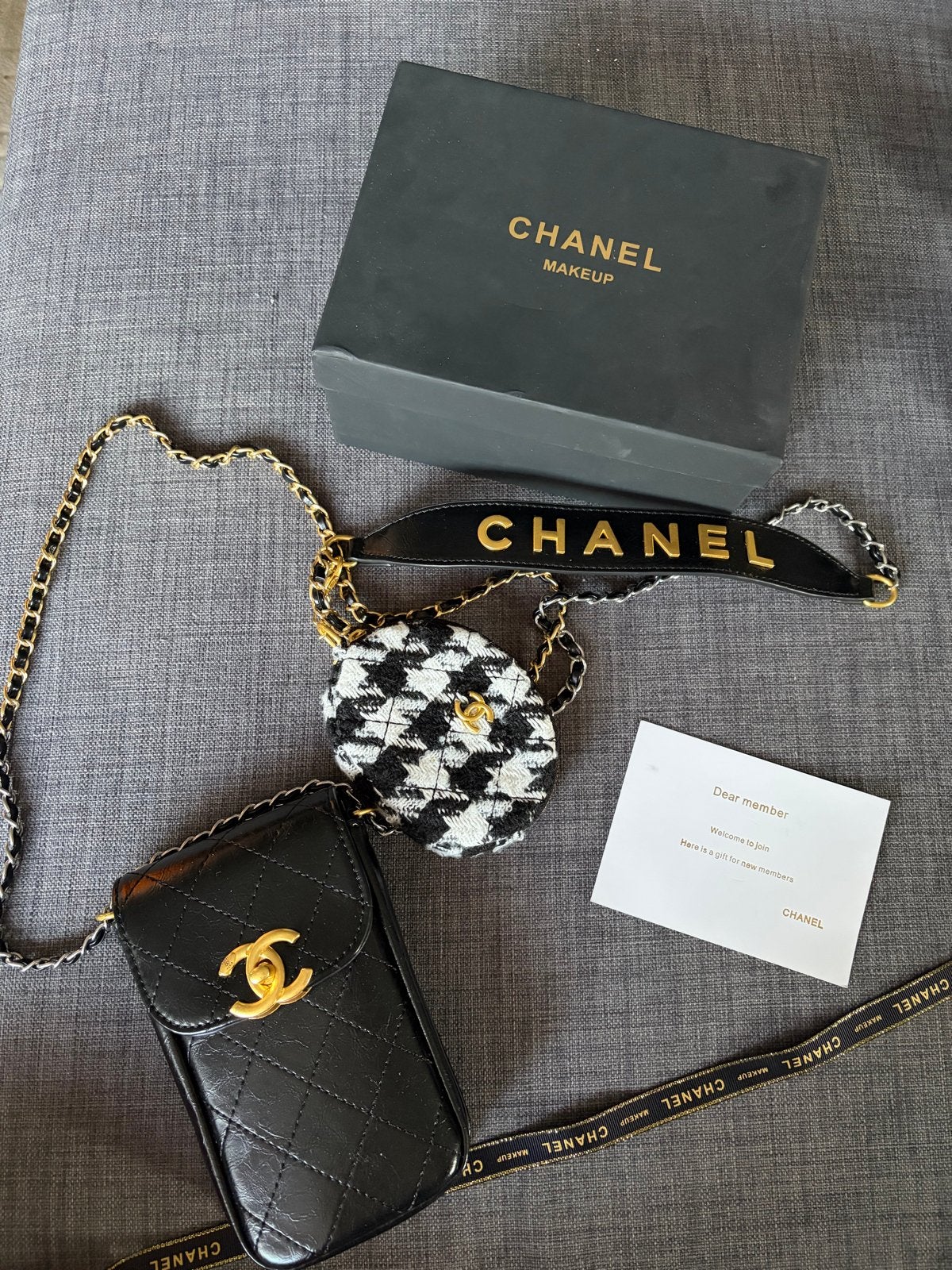 Chanel crossbody tasje met tweed pouch, Ophalen of Verzenden, Nieuw, Zwart, Schoudertasje