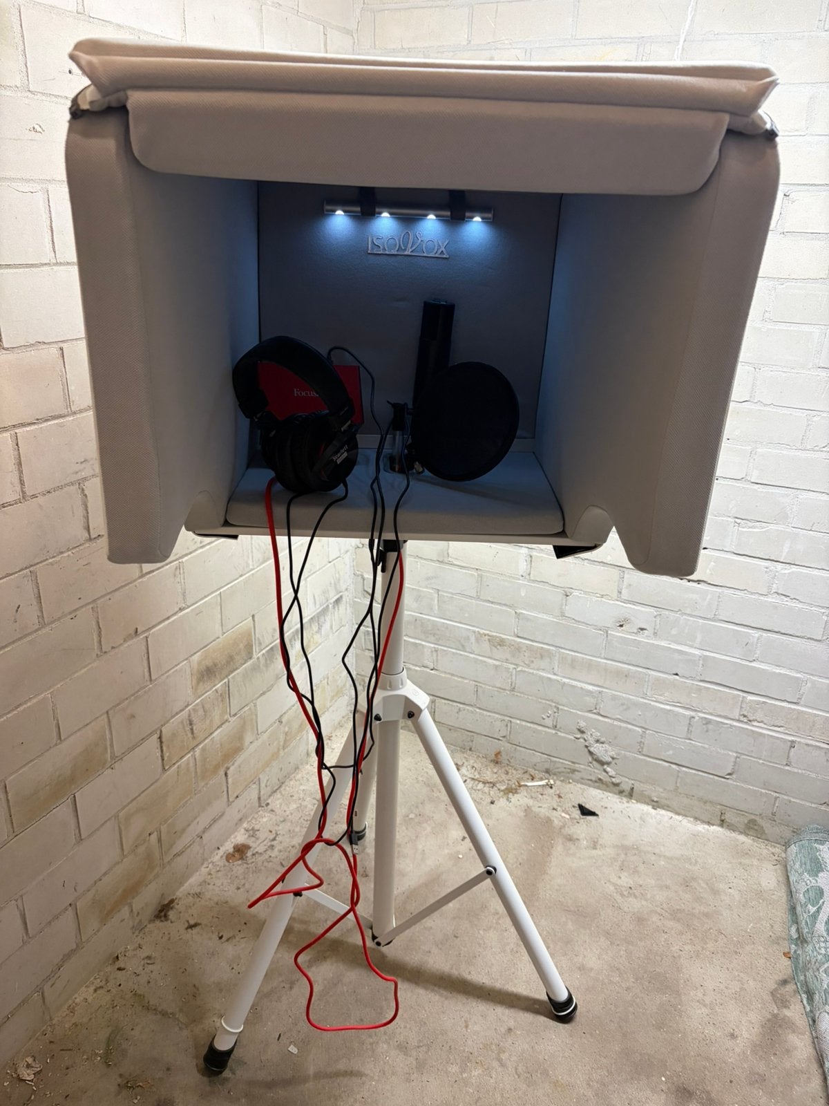 Isovox mobiele vocal booth met alle benodigdheden, Audio, Tv en Foto, Professionele Audio-, Tv- en Video-apparatuur, Ophalen, Zo goed als nieuw