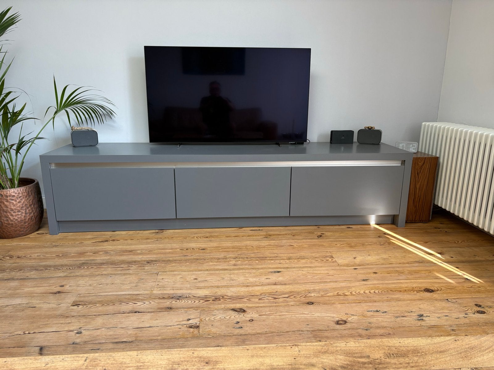 Modern TV meubel met 2 laden en 1 klep - 250x60x55 cm, Ophalen, Gebruikt, 200 cm of meer, Minder dan 100 cm