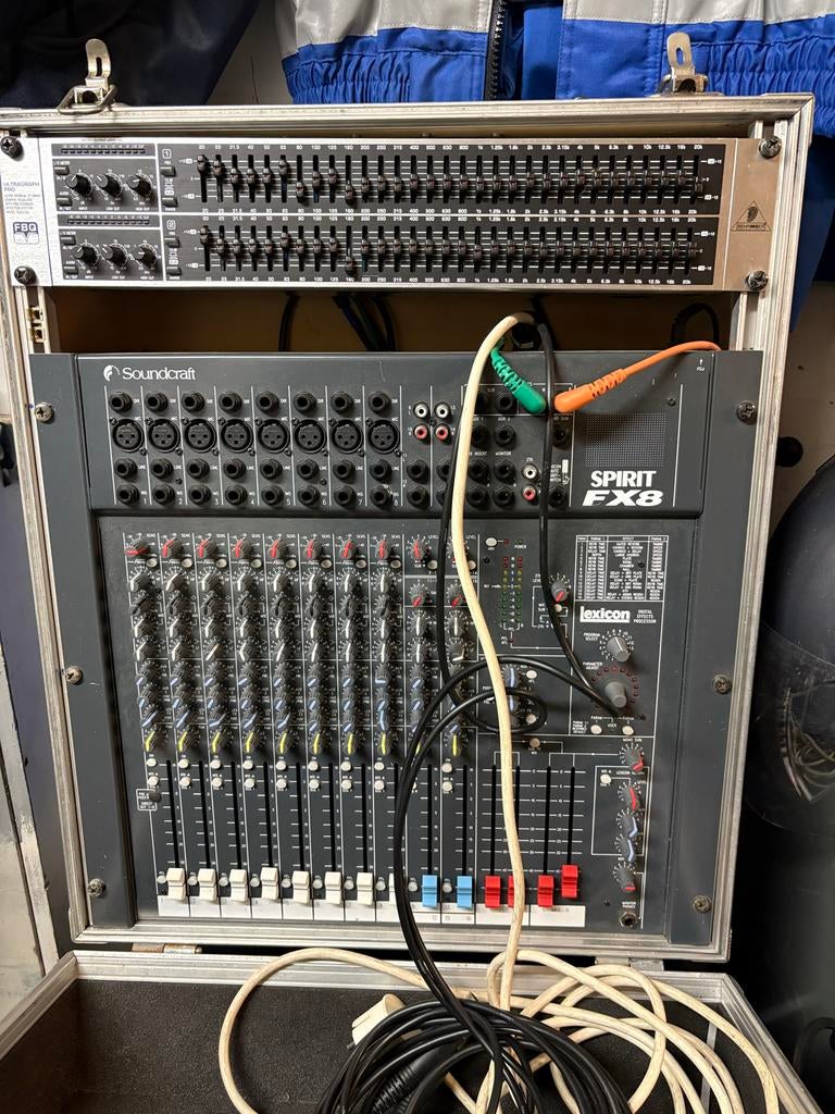 Soundcraft Spirit FX8 Mixer en Behringer FBQ3102 Equalizer, Ophalen, Gebruikt, 5 tot 10 kanalen, Microfooningang