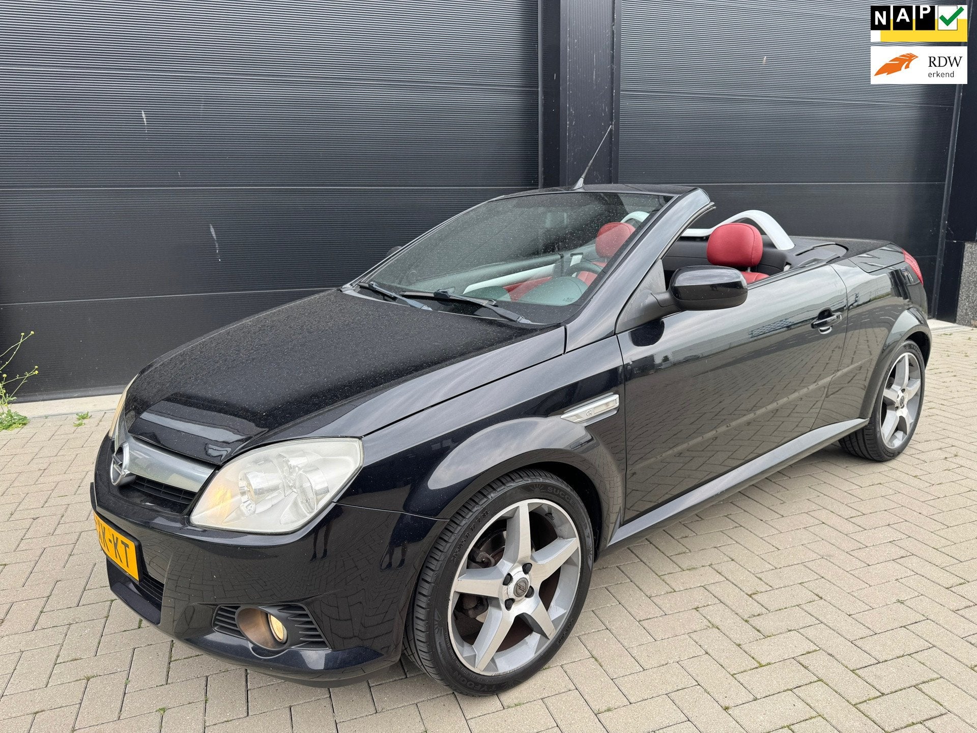 Opel Tigra TwinTop 1.4-16V Temptation, Auto's, Voorwielaandrijving, Gebruikt, 4 cilinders, Cabriolet