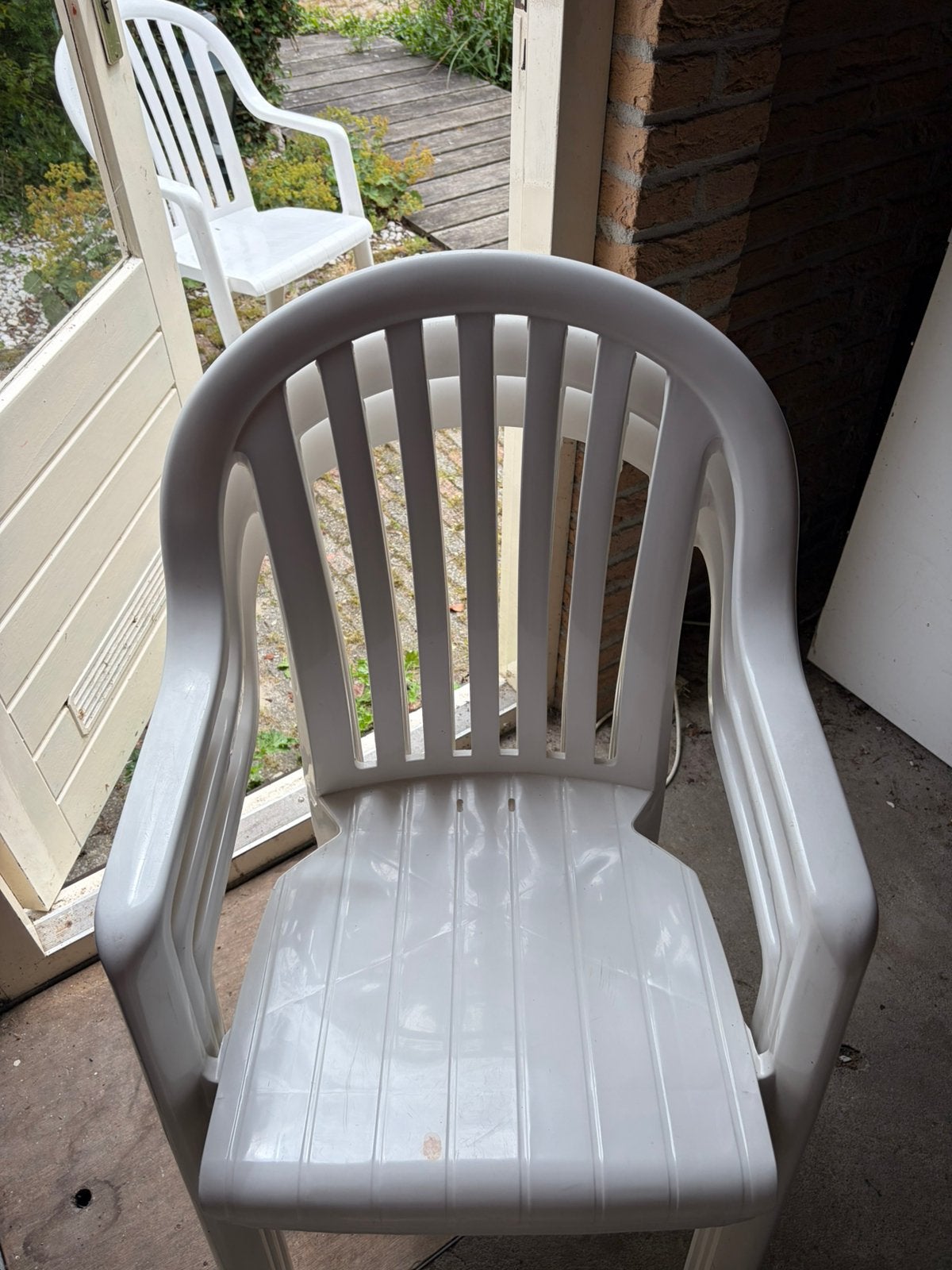 Tuin Stoelen — 4stuks — Moet eind juli weg, Ophalen, Gebruikt, Kunststof
