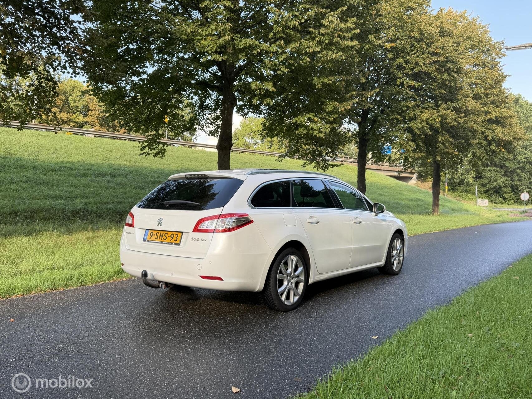 Peugeot 508 SW 1.6 THP Allure*FULL OPTION*NEW APK 10/27*NAP, Voorwielaandrijving, Gebruikt, Zwart, Wit