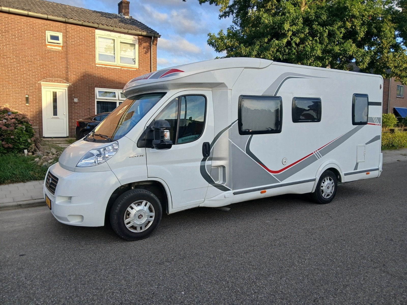 Caravans And Camping Challenger