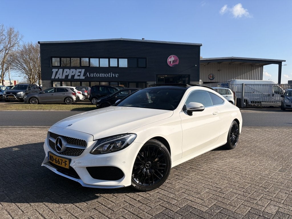 Mercedes-Benz C-Klasse Coupé AMG Cruise/Navi/Cam 180 Ambiti, Auto's, Achterwielaandrijving, Euro 6, 4 cilinders, 157 pk