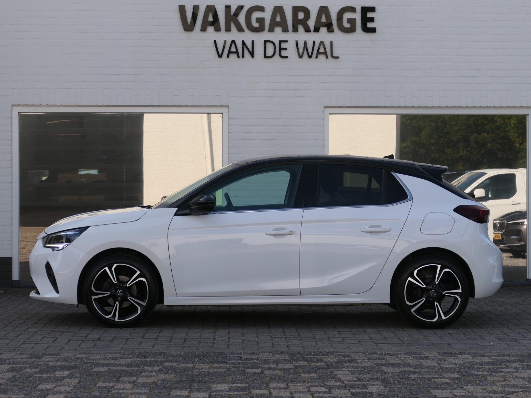 Opel Corsa 1.2 Elegance | Panoramadak | Achteruitrijcamera |, Voorwielaandrijving, Stof, Gebruikt, Euro 6