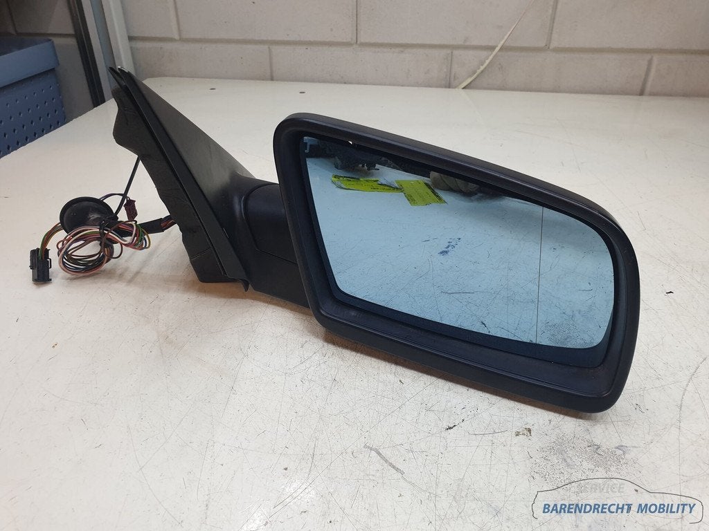 Buitenspiegel BMW E60 E61 5 serie 4+6+2 PIN rechts passagier, Petuelring 130
80788  Munich, DE, Gebruikt, Info@bmw.de, Ophalen of Verzenden