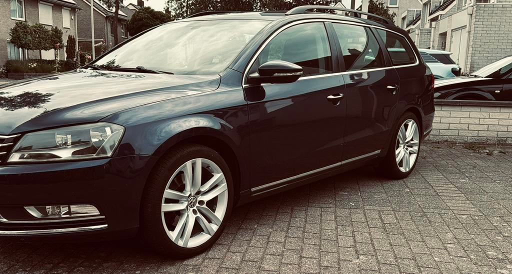 VW Passat B7 originele Kansas 18” velgen met banden, Auto-onderdelen, Banden en Velgen, Ophalen, 18 inch, Gebruikt, Banden en Velgen