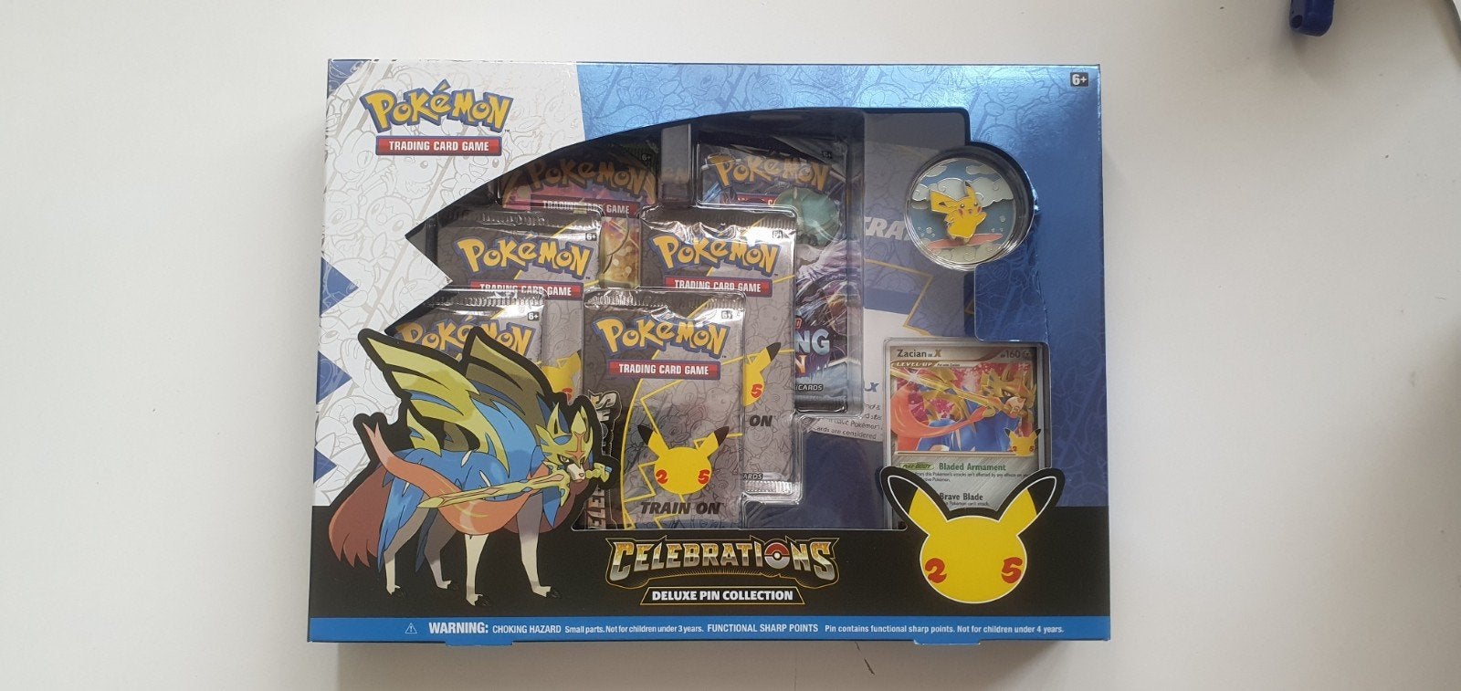 Pokémon Zacian Celebrations Deluxe Pin Collection, Ophalen of Verzenden, Zo goed als nieuw, Overige typen, Foil