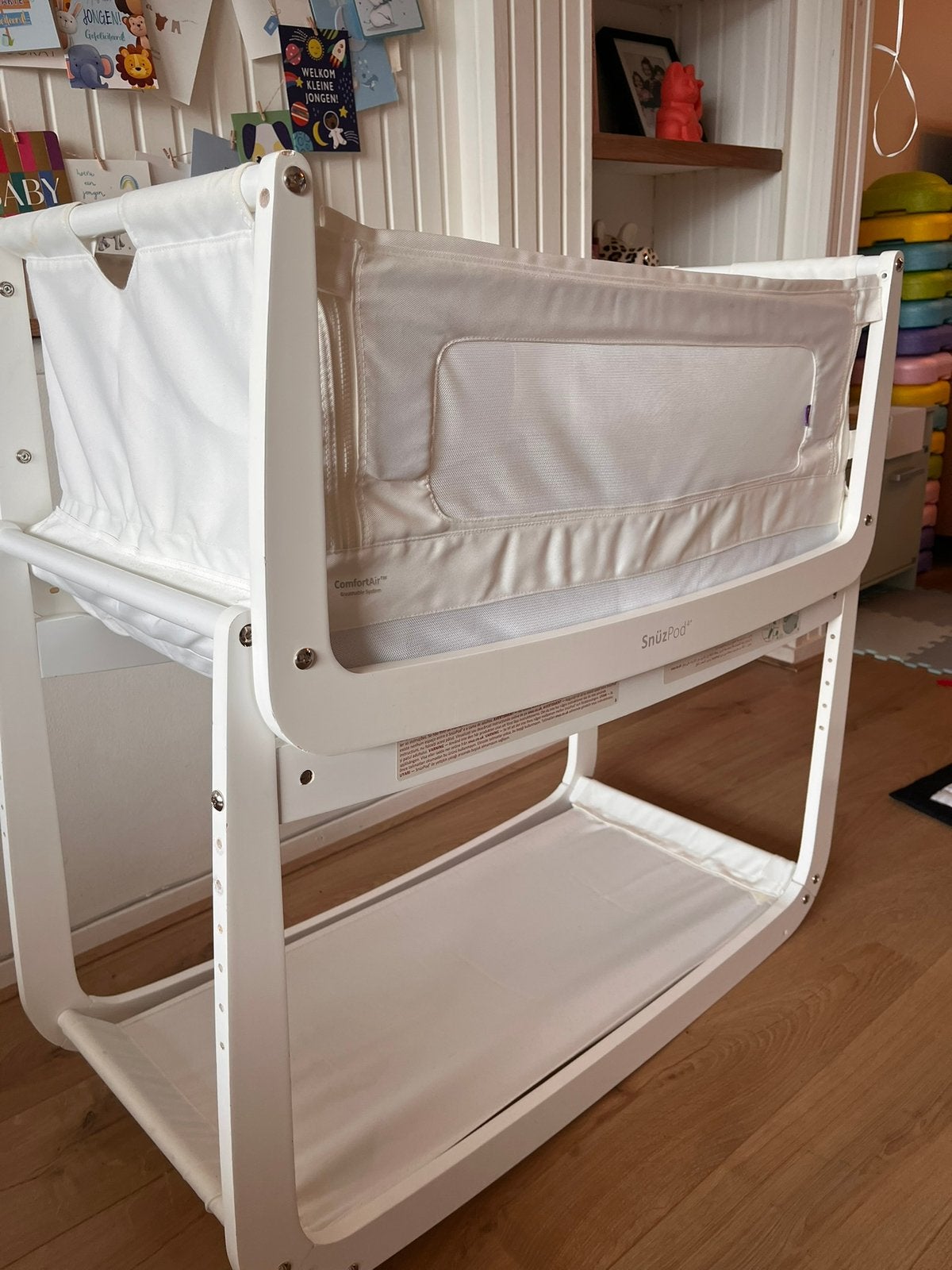 SnuzPod 4 Co-sleeper – Wit, Ophalen, Zo goed als nieuw, Wieg