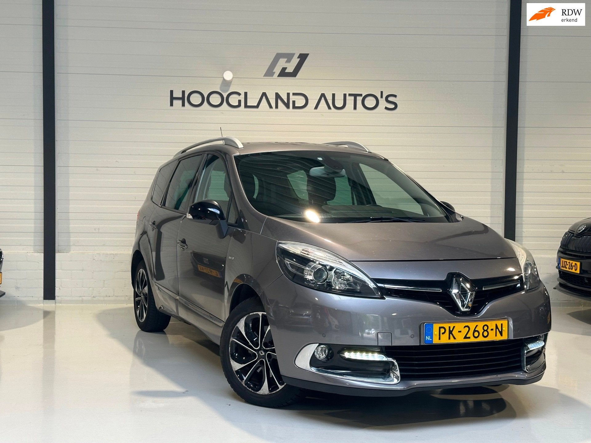 Renault Grand Scénic 1.5 dCi Bose 7p Automaat 2016, Auto's, Gebruikt, Euro 6, 23 km/l, Bedrijf