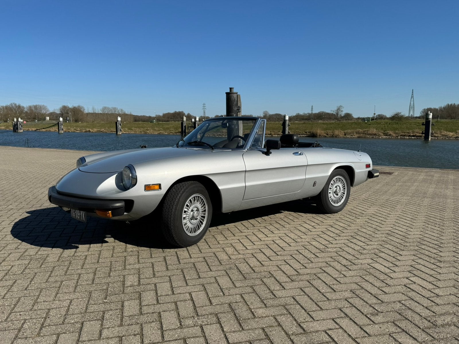 Alfa Romeo 2.0 Spider Veloce 1979 NIEUWSTAAT, foto 4