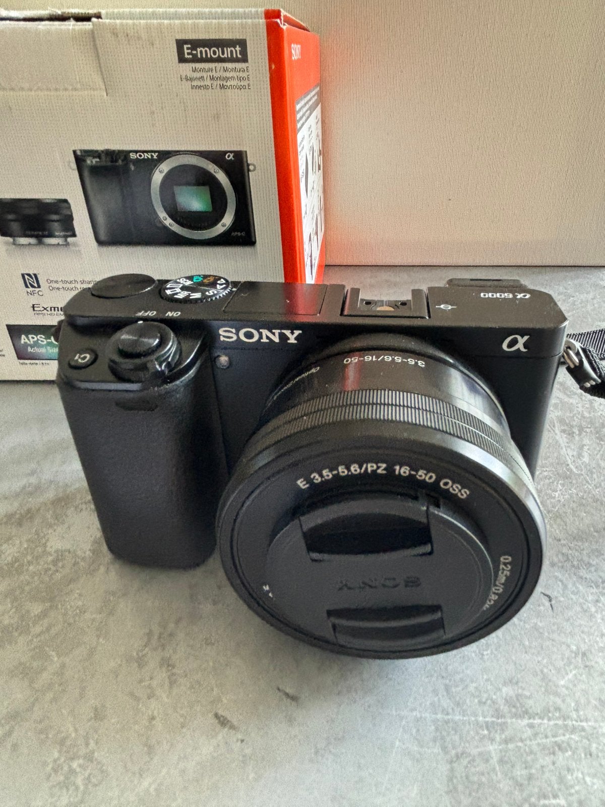 Sony a6000, Audio, Tv en Foto, Fotocamera's Digitaal, Ophalen, Zo goed als nieuw, Sony, Geen optische zoom