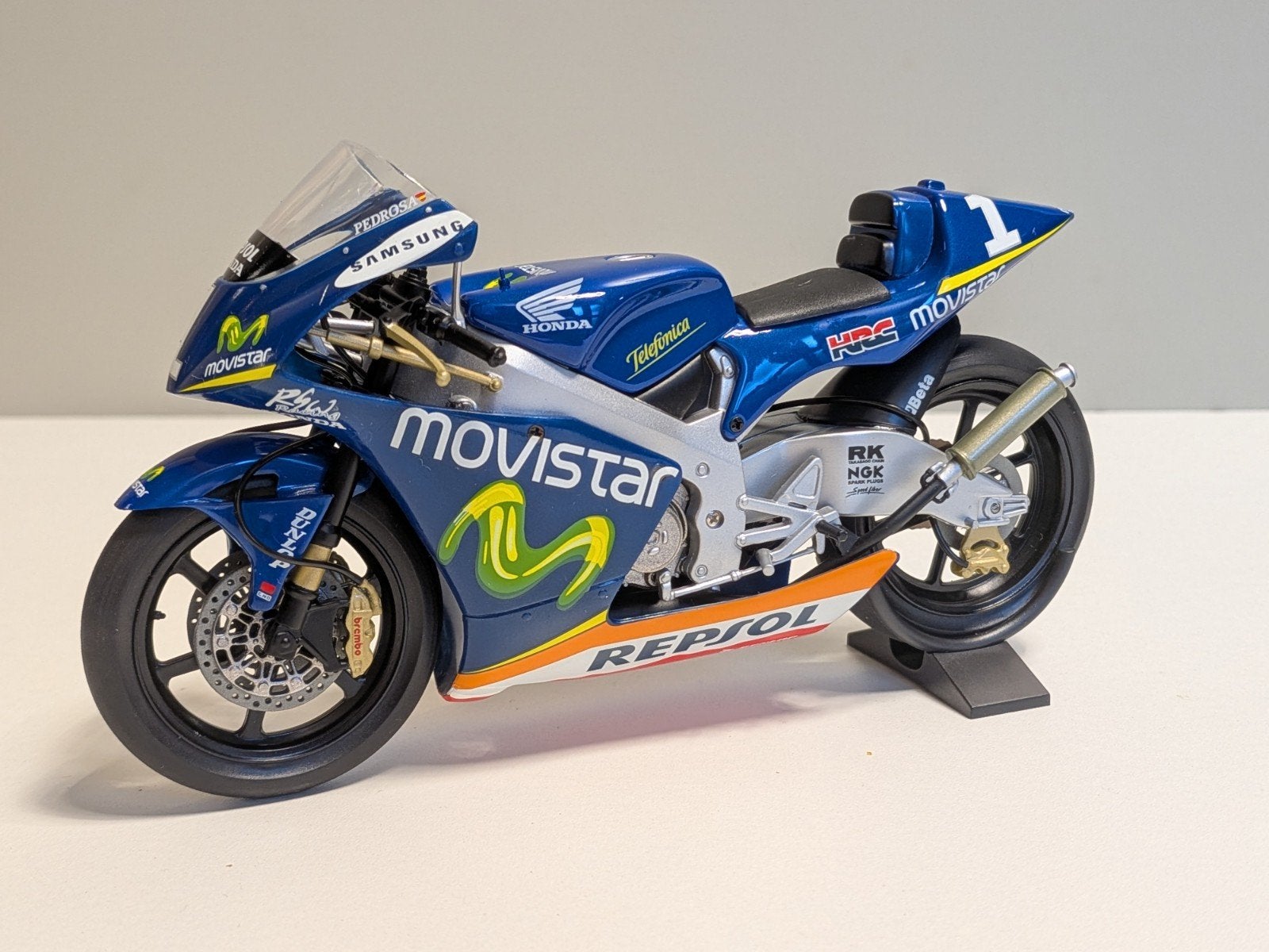Honda RS250RW - Dani Pedrosa - Grand Prix 250cc in 2005, Ophalen of Verzenden, Nieuw, 1:9 t/m 1:12, Motor