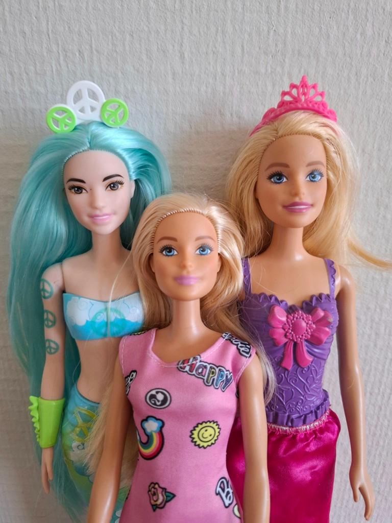 Set Barbies in één koop, Kinderen en Baby's, Speelgoed | Poppen, Ophalen of Verzenden, Zo goed als nieuw, Barbie