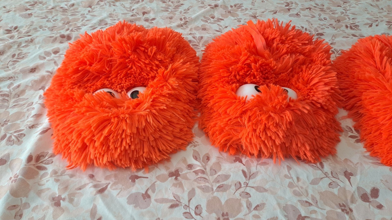 Oranje Beesie petten - 4 stuks beschikbaar, Hobby en Vrije tijd, Onbekend@voorbeeld.com, Overige typen, Onbekend, Ophalen of Verzenden