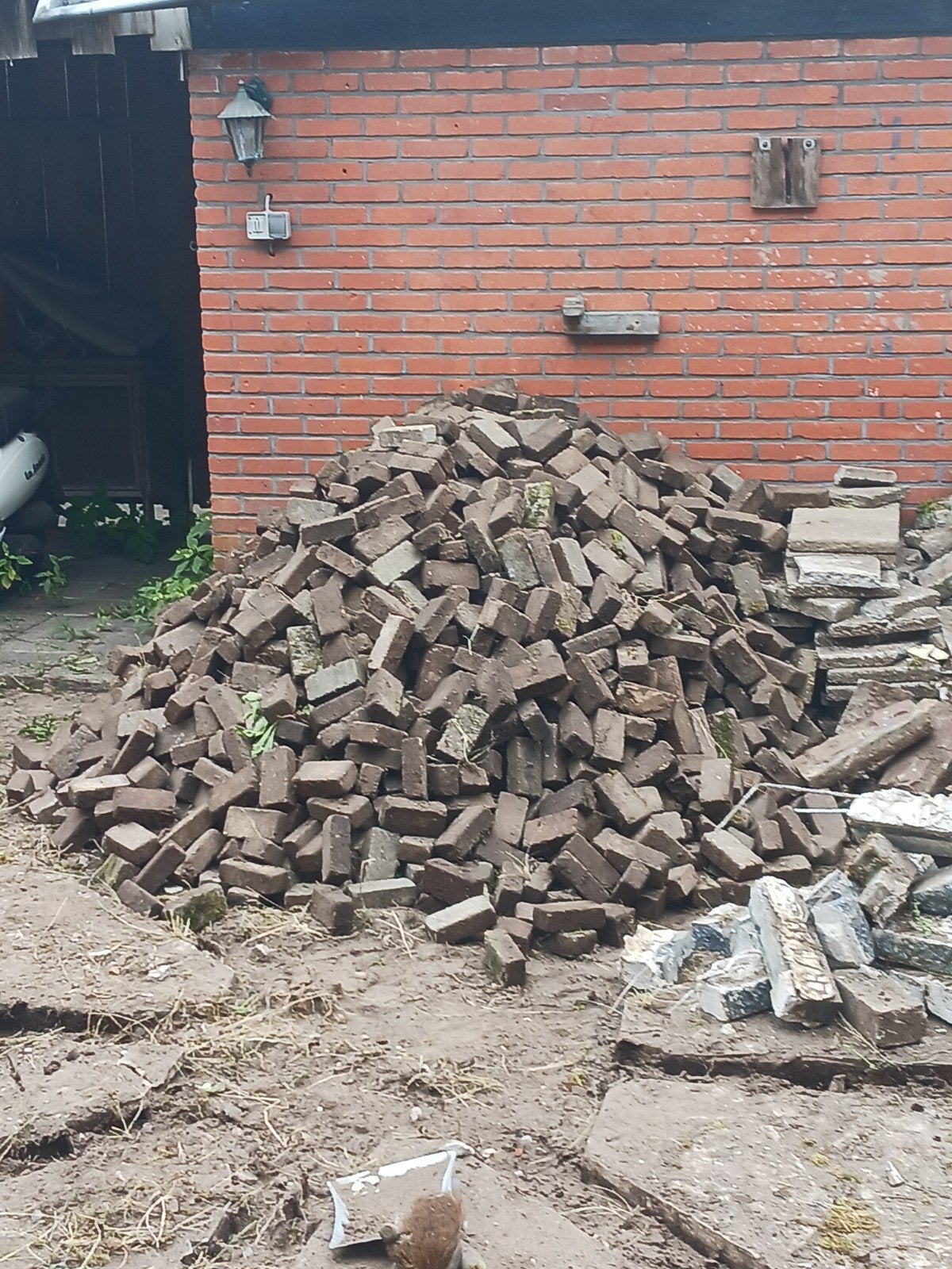 Gebruikte klinkers 20+ m² (en puin) gratis af te halen, Tuin en Terras, Tegels en Klinkers, Ophalen, Gebruikt, 10 m² of meer