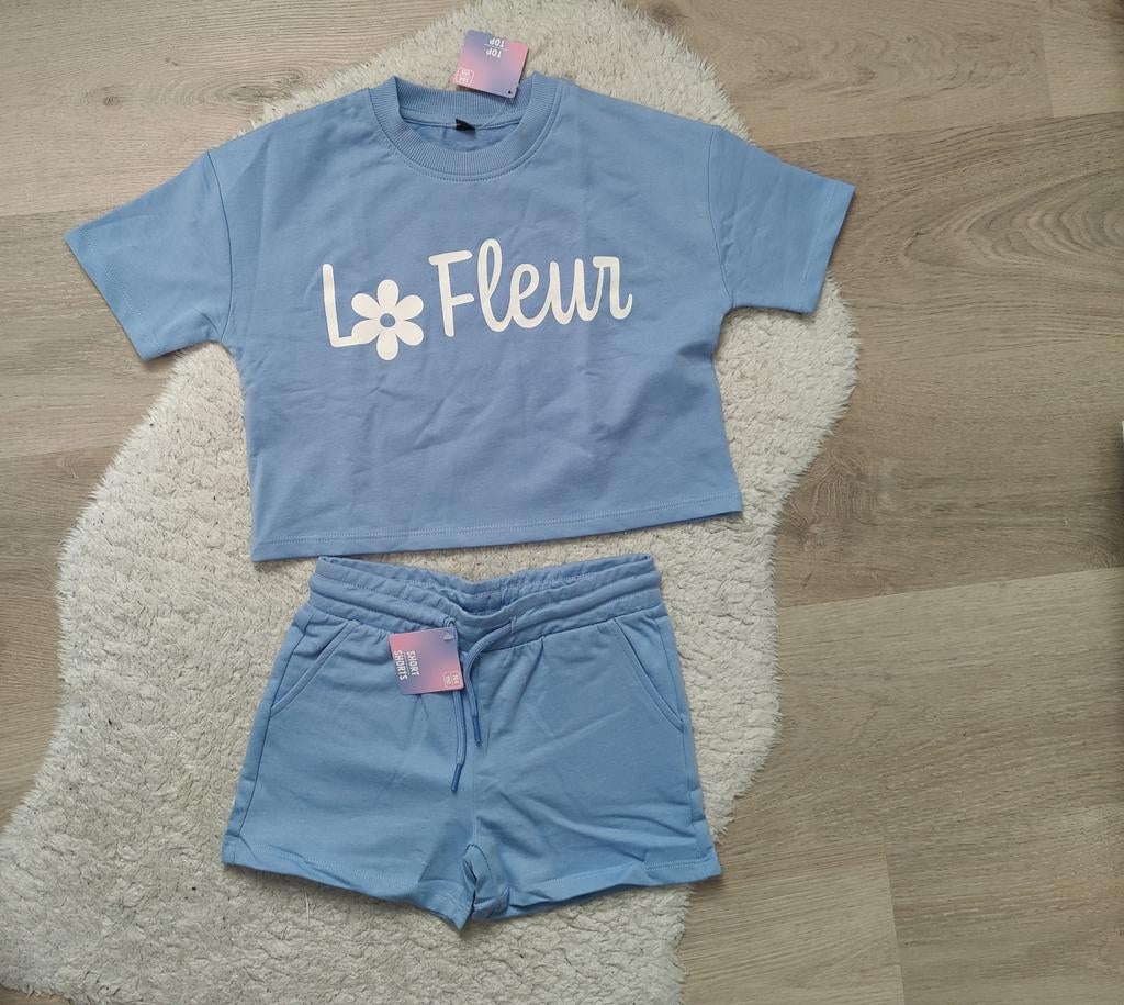 Set le Fleur nieuw maat 104/110, Ophalen of Verzenden