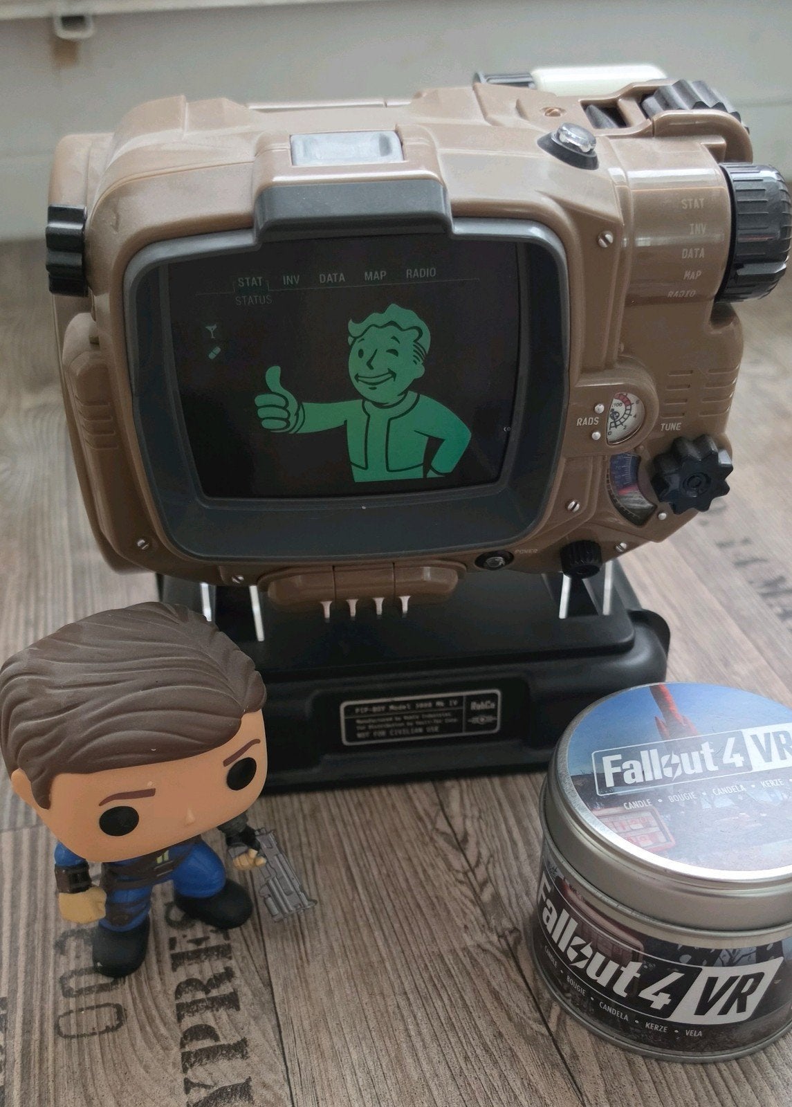 Fallout 4 VR Pip-Boy Edition met Funko Pop en kaars, Ophalen of Verzenden