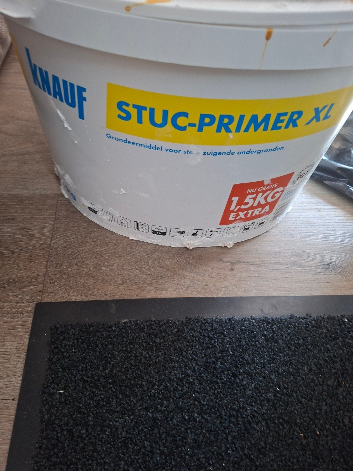 Knauf Stuc-Primer XL - Grondverf voor zuigende ondergronden, Ophalen, Gebruikt, Geel, Verf
