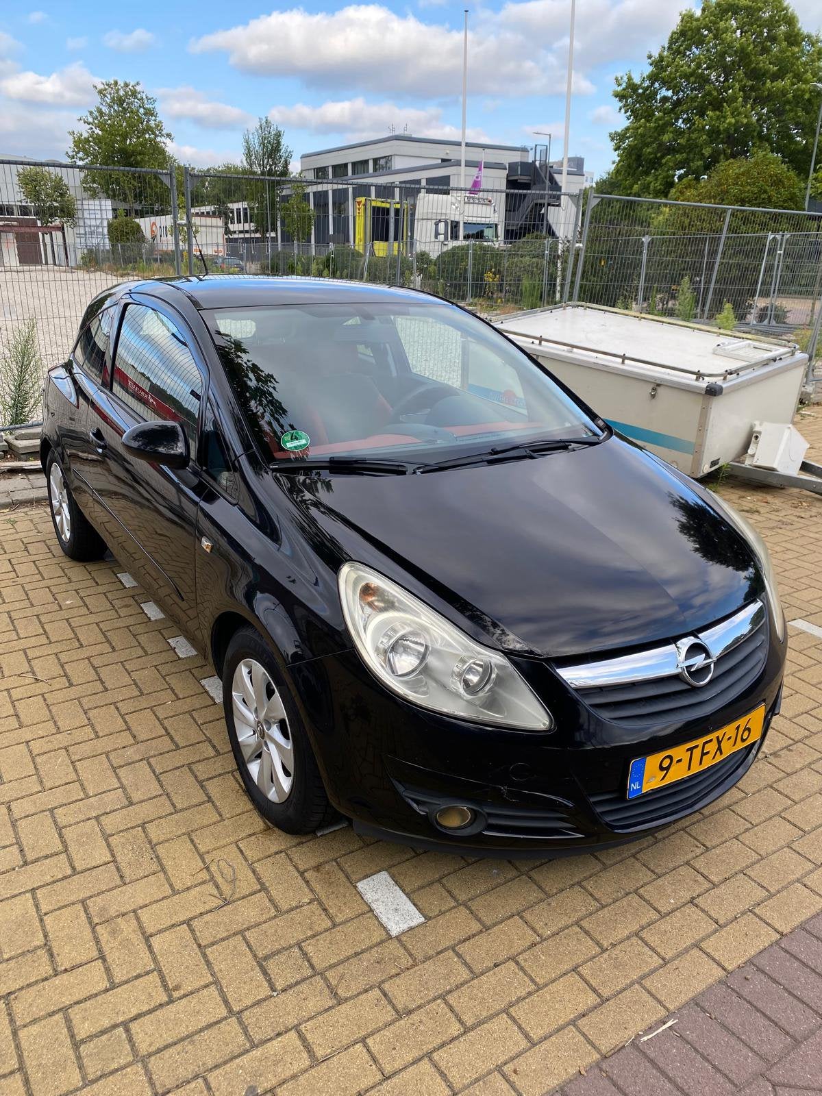 Opel Corsa 1.2 16V 3D WR 2006 Zwart, Voorwielaandrijving, 4 cilinders, 1229 cc, Zwart