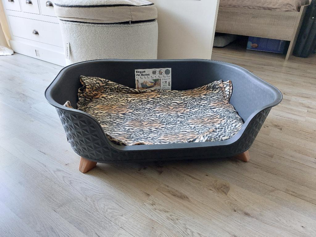 Starplast hondenmand / kattenmand op pootjes nieuw, Ophalen, Nieuw, Overige