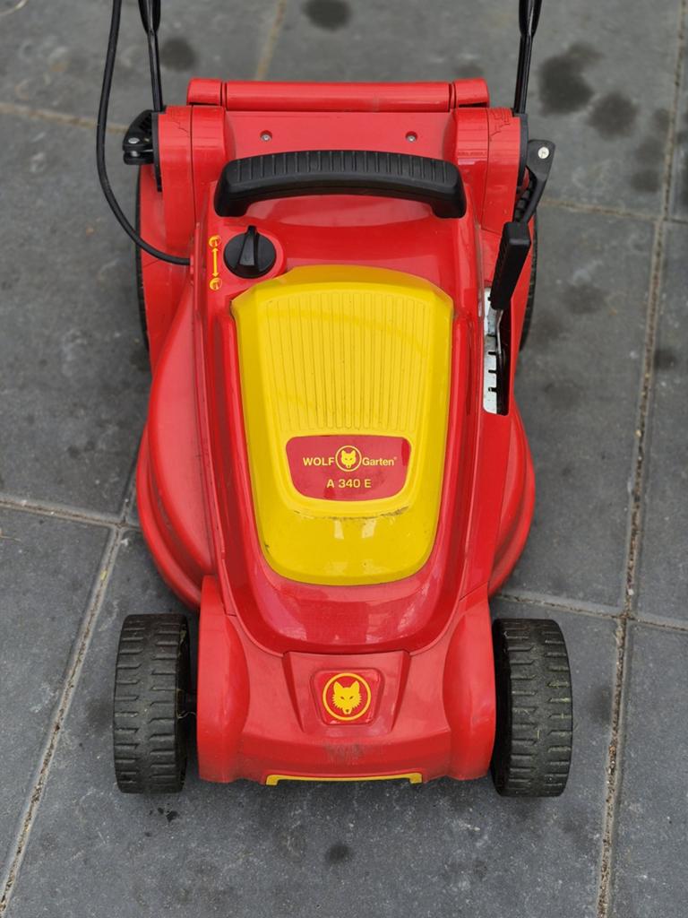 Grasmaaier wolf, Tuin en Terras, Grasmaaiers, Ophalen, Gebruikt