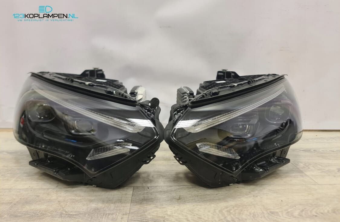 Mercedes EQE W295 Digital Light Full Led Koplamp links recht