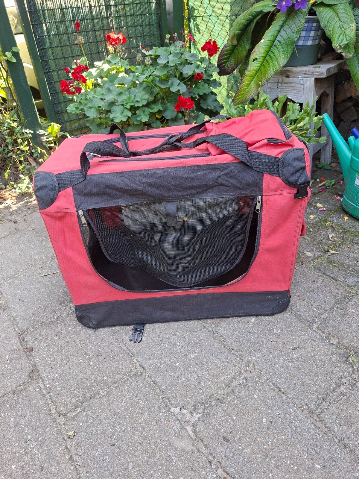 reisbench/draagtas  rood. 57x42x35., Dieren en Toebehoren, Ophalen, Gebruikt