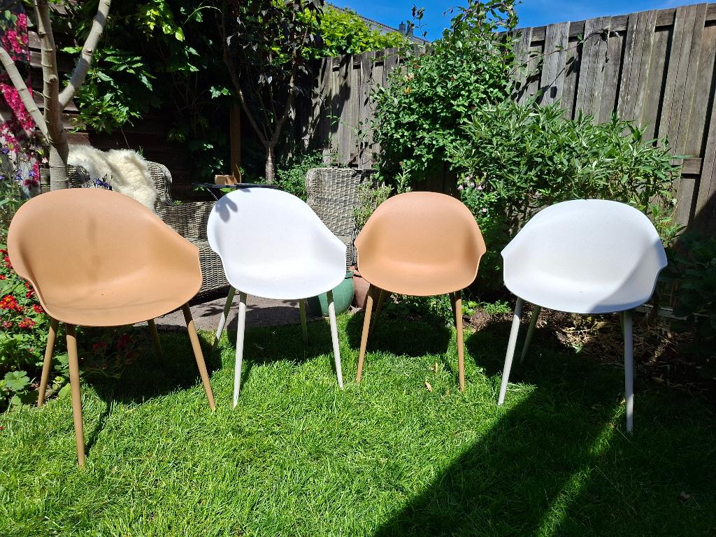 Eetkamer stoelen voor binnen en buiten., Ophalen, Kunststof, Overige kleuren, Zo goed als nieuw