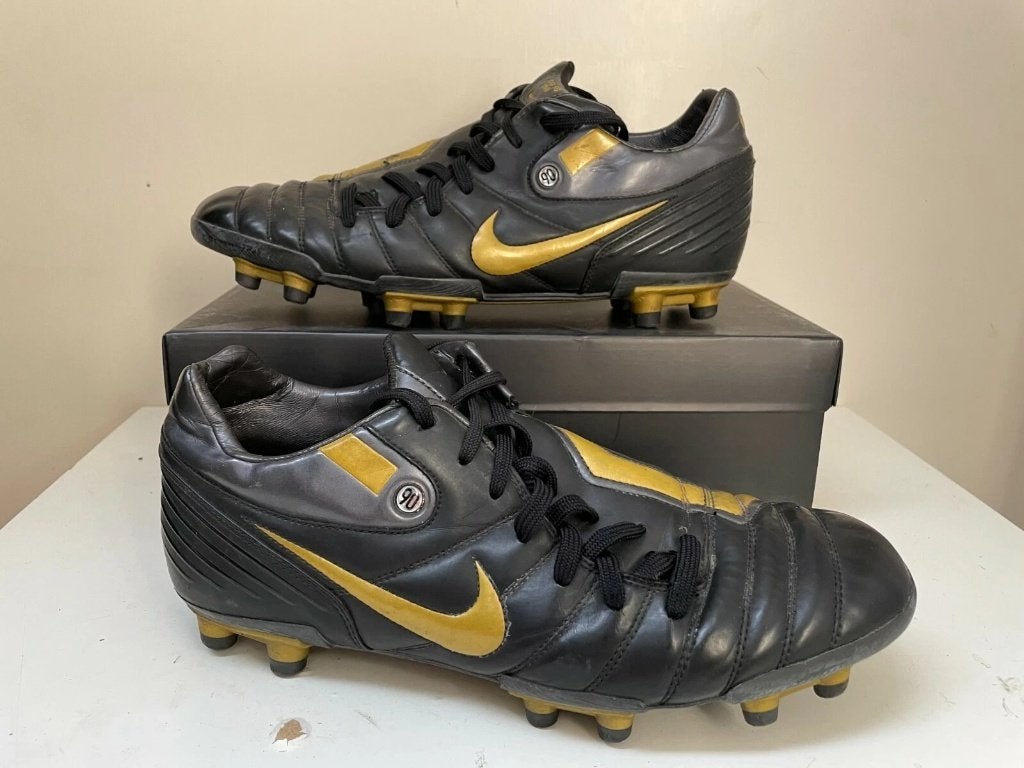 nike total 90 laser shoot gold fg football boots maat 45, Gebruikt, Maat XS of kleiner, Schoenen, Ophalen of Verzenden