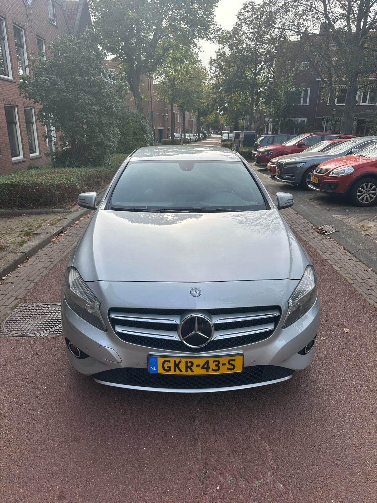 Mercedes-Benz A-Klasse A180 1.6 Blue EFF Aut7 2013 Grijs, Auto's, 1295 kg, 4 cilinders, 122 pk, 1595 cc