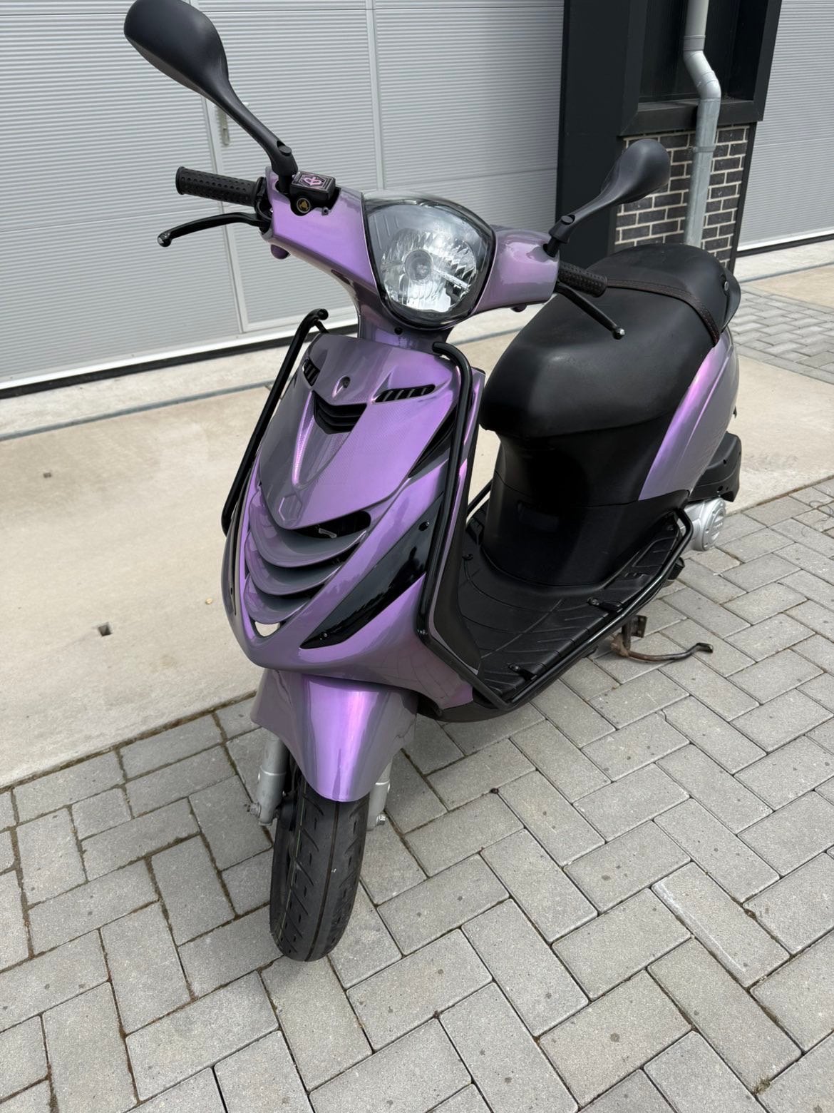 Piaggio zip iget 2022 recent onderhoud gehad, Fietsen en Brommers, Scooters | Piaggio, Ophalen, Maximaal 45 km/u, Zip, Zo goed als nieuw