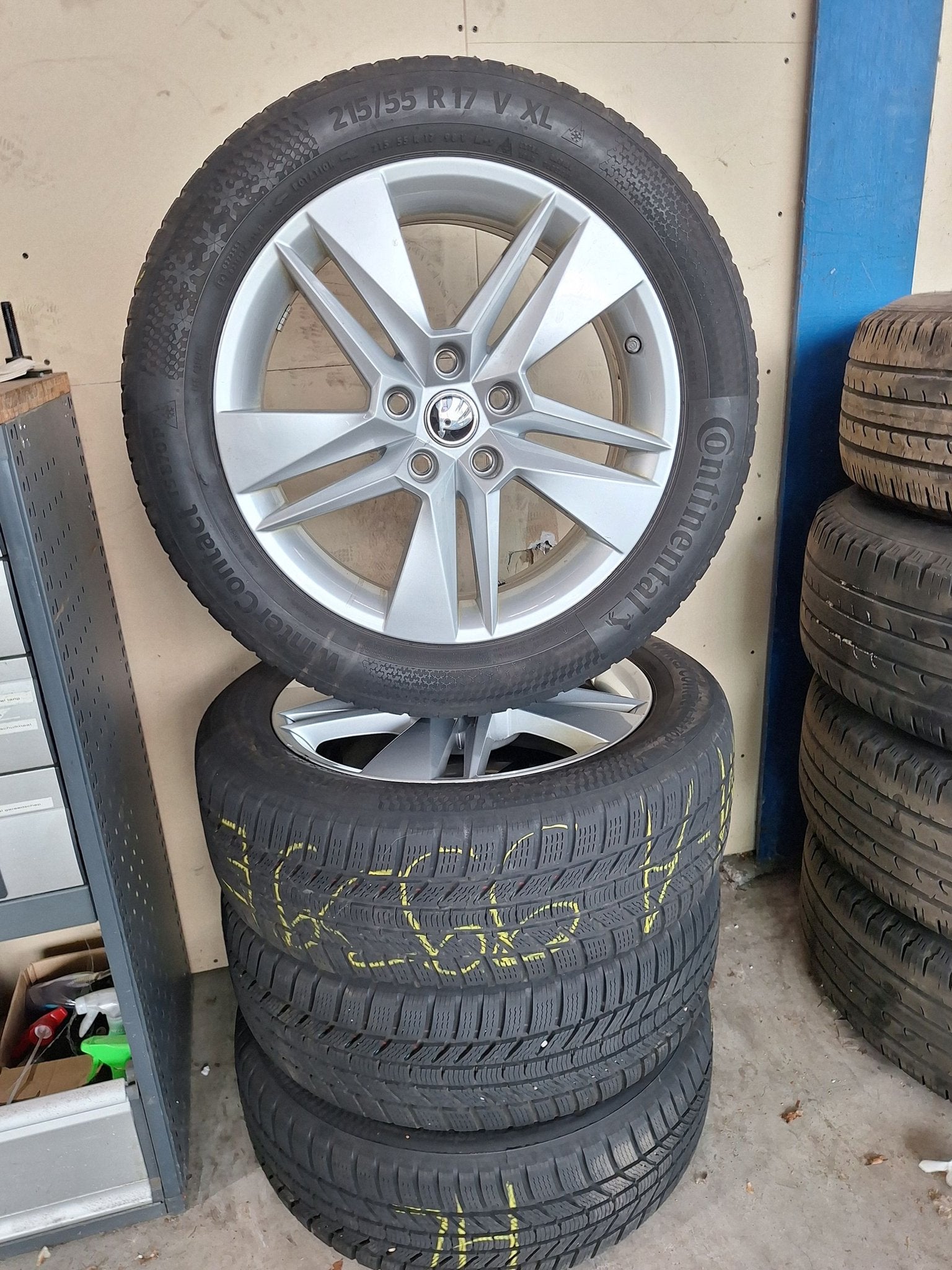 Skoda Superb Winterset 17 Inch Origineel, Ophalen, -, -, Banden en Velgen